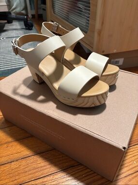 All-Day Open Toe Clog in Bone